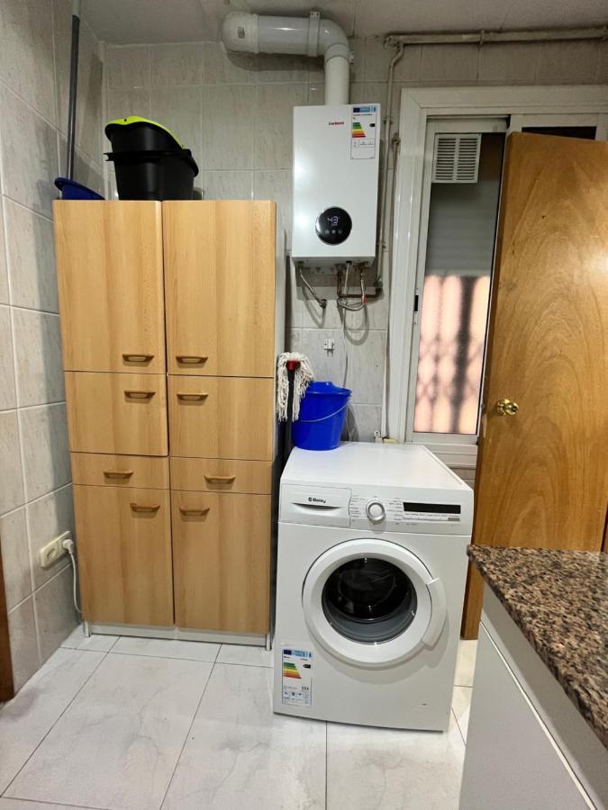 Апартаменти Bugo Luis Apartament Барселона Екстер'єр фото